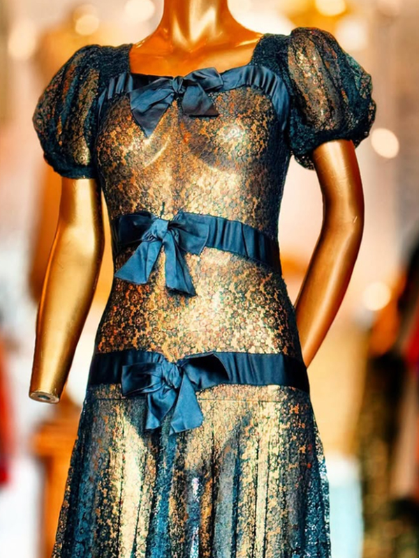 1930's Lace vintage gown